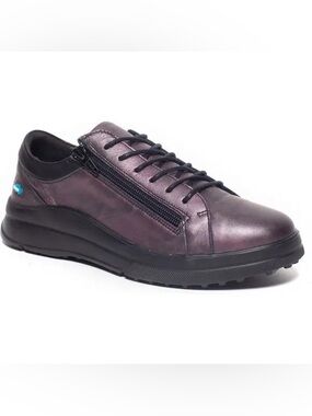 💜#63 BNWOT CLOUD DACIA SNEAKERS